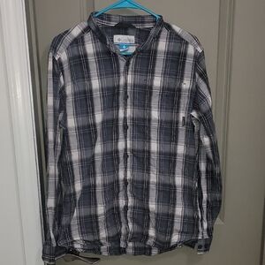 Columbia Black and Gray Casual Button Down Shirt